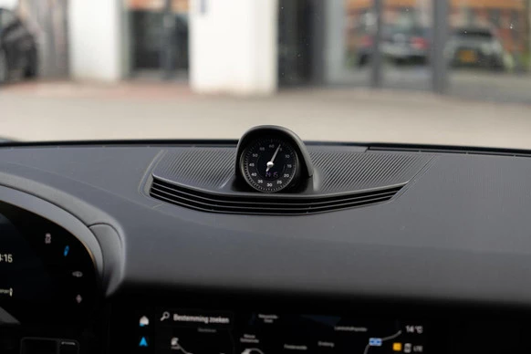 Porsche Taycan - Afbeelding 19 van 30