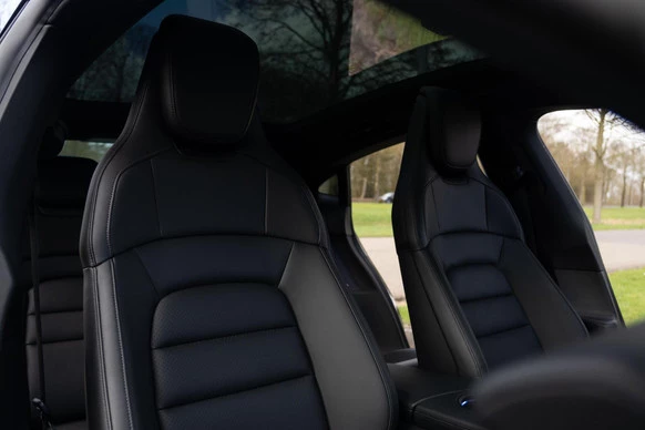 Porsche Taycan - Afbeelding 28 van 30