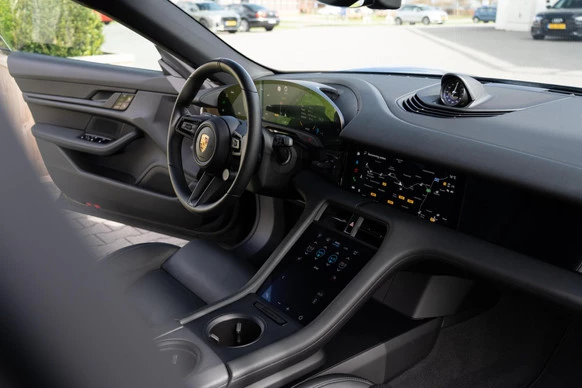 Porsche Taycan - Afbeelding 30 van 30