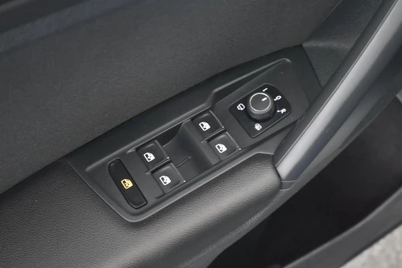 Volkswagen Tiguan - Afbeelding 19 van 30