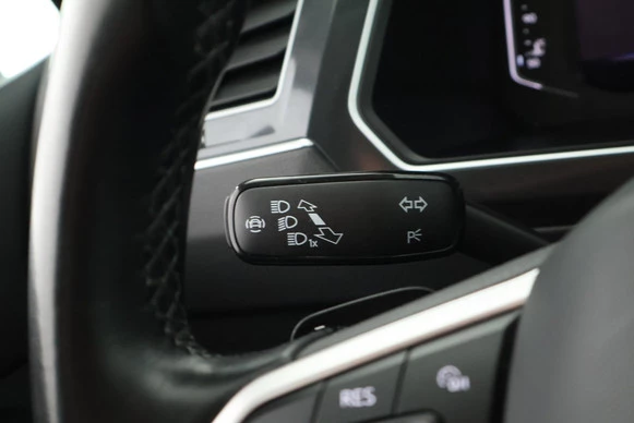 Volkswagen Tiguan - Afbeelding 21 van 30