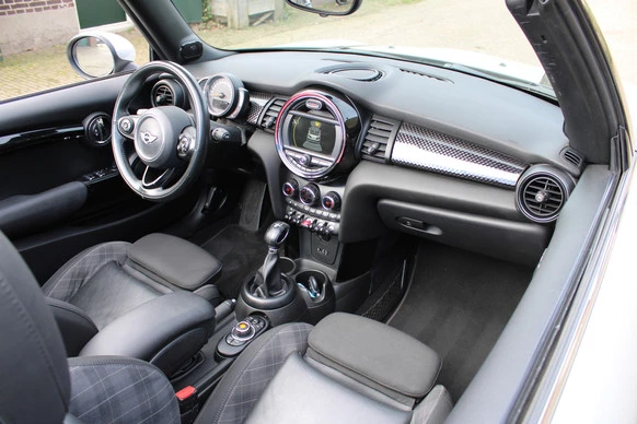 MINI Cooper S Cabrio - Afbeelding 19 van 28