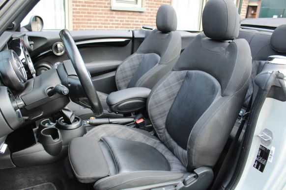 MINI Cooper S Cabrio - Afbeelding 24 van 28