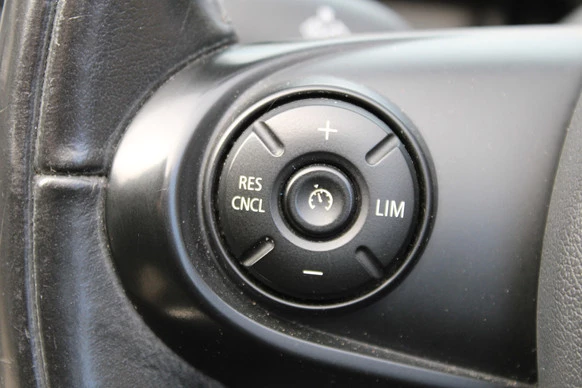 MINI Cooper S Cabrio - Afbeelding 27 van 28