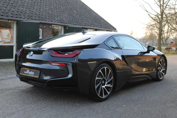 BMW i8 - Afbeelding 14 van 21