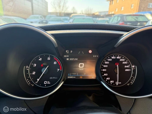 Alfa Romeo Giulia - Afbeelding 6 van 15