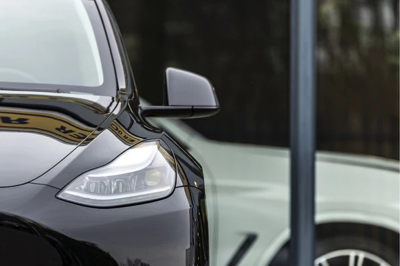 Tesla Model Y - Afbeelding 4 van 30
