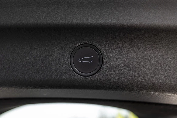 Tesla Model Y - Afbeelding 14 van 30