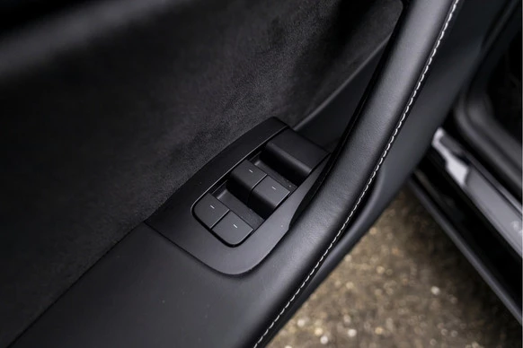 Tesla Model Y - Afbeelding 16 van 30