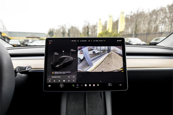Tesla Model Y - Afbeelding 27 van 30