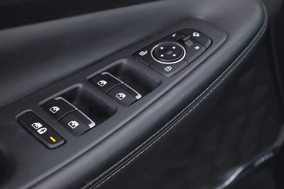 Hyundai Santa Fe - Afbeelding 14 van 30