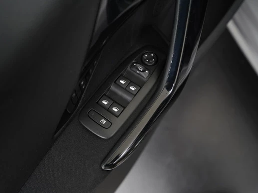 Peugeot 208 - Afbeelding 27 van 30