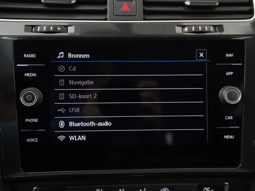 Volkswagen e-Golf - Afbeelding 16 van 30