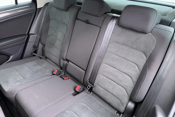 Volkswagen Tiguan - Afbeelding 12 van 30