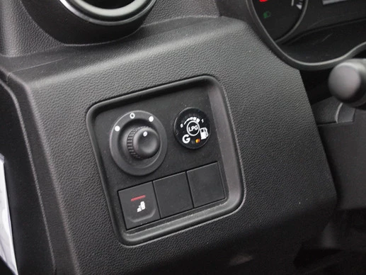 Dacia Duster - Afbeelding 26 van 30