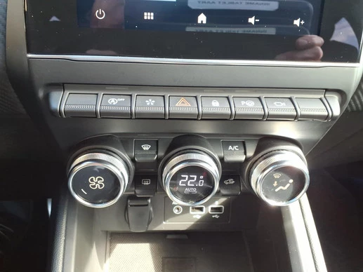 Renault Clio - Afbeelding 22 van 27