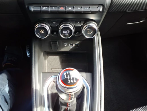 Renault Clio - Afbeelding 25 van 27