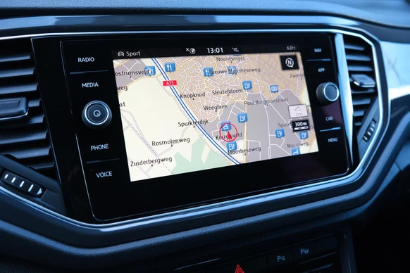 Volkswagen T-Roc - Afbeelding 24 van 30