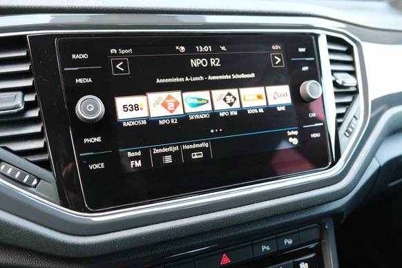 Volkswagen T-Roc - Afbeelding 26 van 30