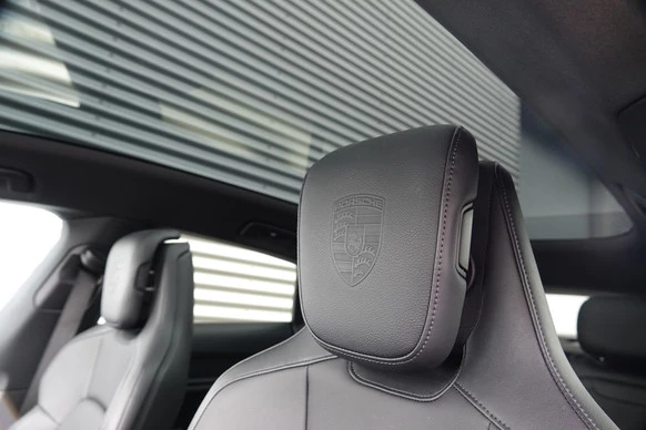 Porsche Taycan - Afbeelding 13 van 30