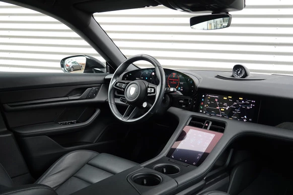 Porsche Taycan - Afbeelding 15 van 30