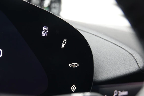 Porsche Taycan - Afbeelding 19 van 30