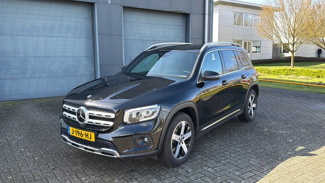 Mercedes-Benz 200-klasse - Afbeelding 1 van 30