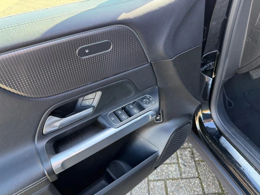 Mercedes-Benz 200-klasse - Afbeelding 16 van 30