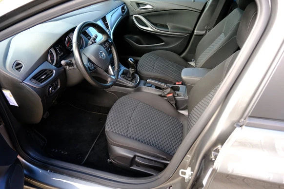 Opel Astra - Afbeelding 2 van 30