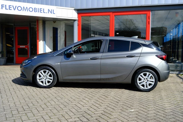Opel Astra - Afbeelding 27 van 30