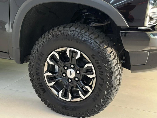 Chevrolet Silverado - Afbeelding 16 van 30