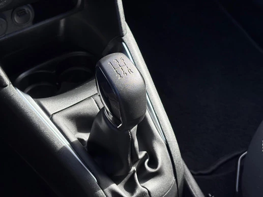 Peugeot 208 - Afbeelding 28 van 30