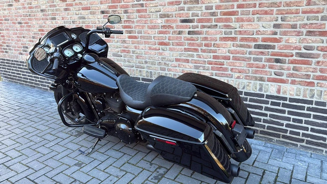 Harley-Davidson Road Glide - Afbeelding 3 van 19
