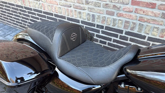 Harley-Davidson Road Glide - Afbeelding 8 van 19