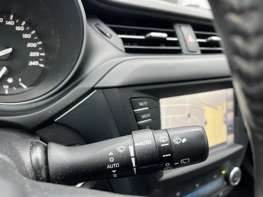 Toyota Avensis - Afbeelding 27 van 30