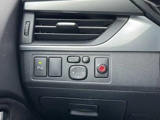 Toyota Avensis - Afbeelding 29 van 30