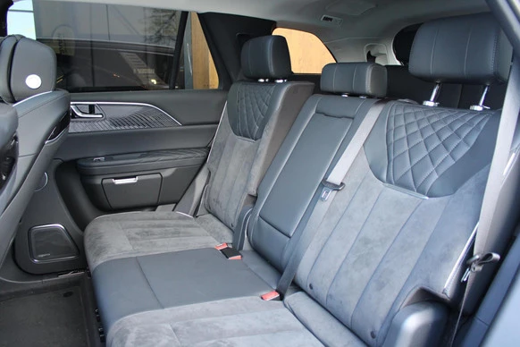 Hongqi E-HS9 - Afbeelding 26 van 27