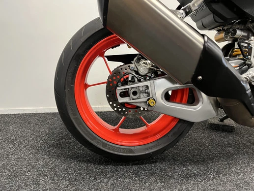 Aprilia Tuono V4 - Afbeelding 8 van 22