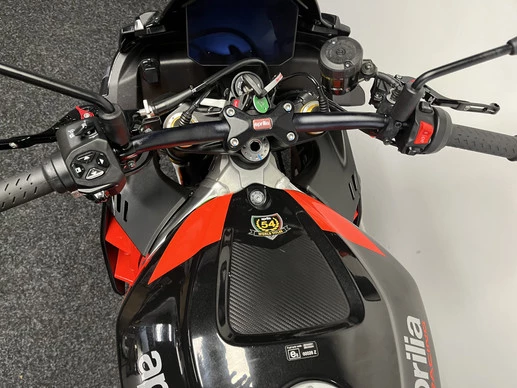 Aprilia Tuono V4 - Afbeelding 20 van 22