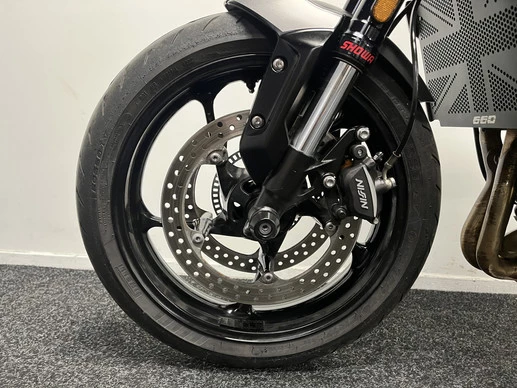 Triumph Trident 660 - Afbeelding 16 van 22