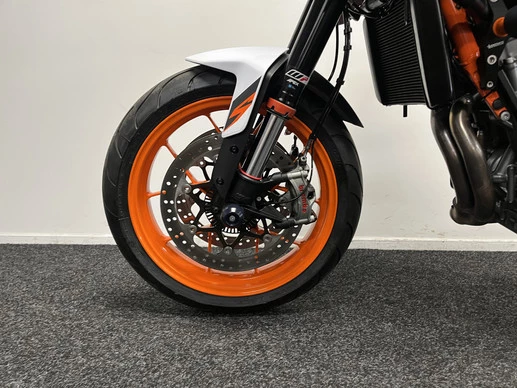 KTM 890 - Afbeelding 18 van 22