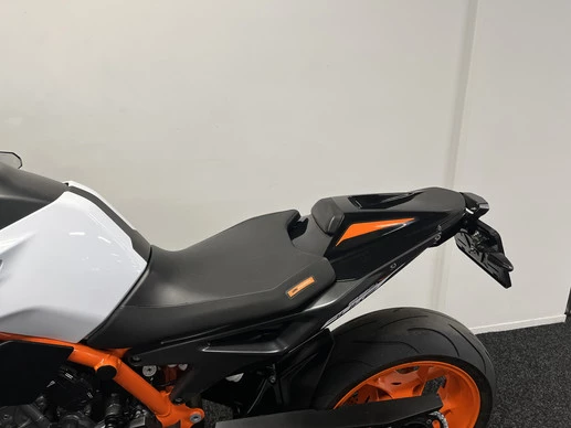 KTM 890 - Afbeelding 19 van 22