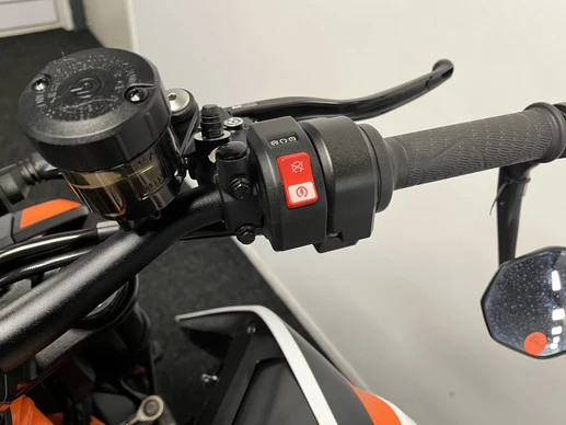 KTM 890 - Afbeelding 22 van 22