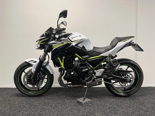 Kawasaki Z650 - Afbeelding 12 van 21