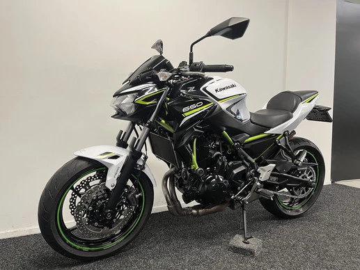 Kawasaki Z650 - Afbeelding 13 van 21