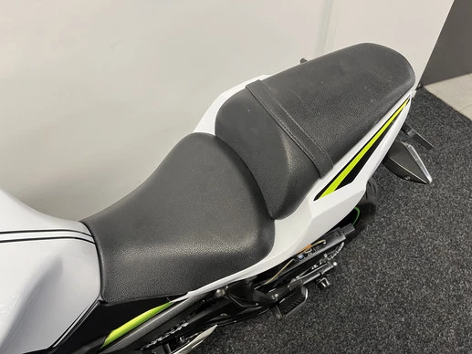 Kawasaki Z650 - Afbeelding 19 van 21