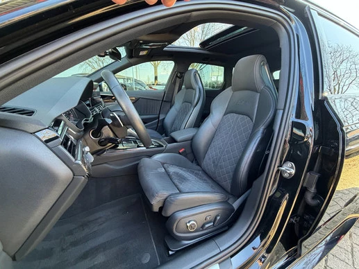 Audi RS4 - Afbeelding 8 van 30