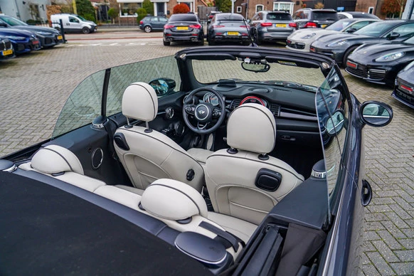 MINI Cooper S Cabrio - Afbeelding 3 van 30