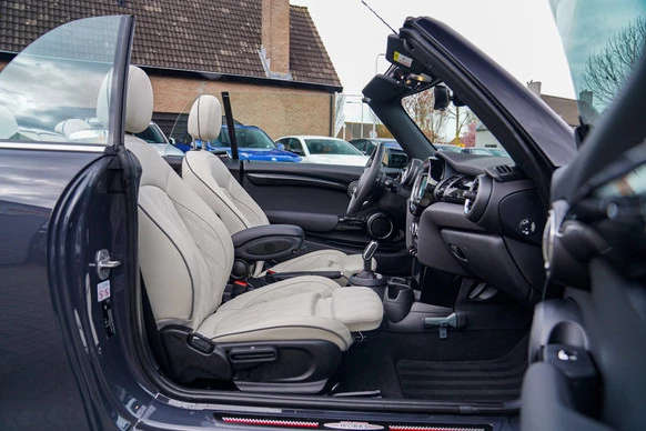 MINI Cooper S Cabrio - Afbeelding 22 van 30
