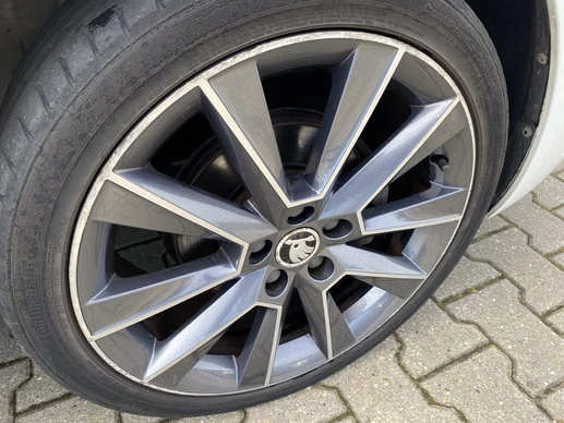 Škoda Rapid - Afbeelding 6 van 30